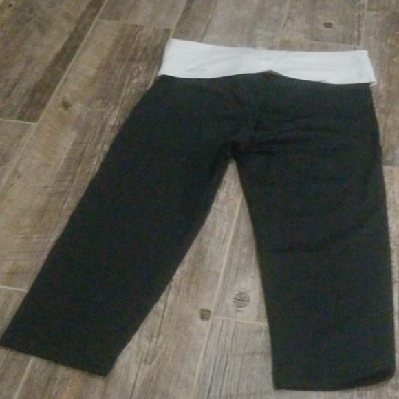 Calvin Klein performance - Picture 2 of 3